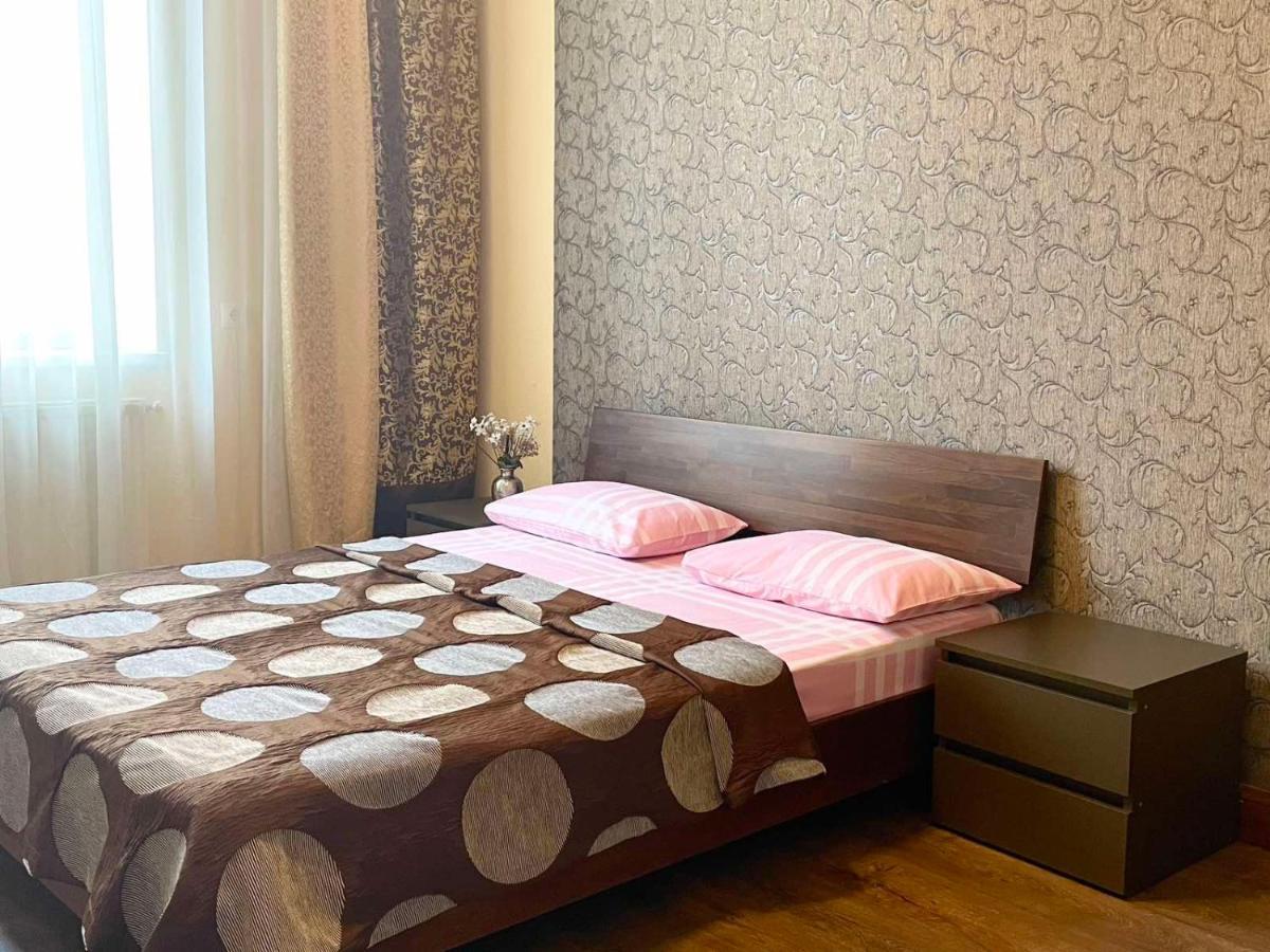 Крехівська 5,Апартаменти В Центрі, Дві Спальні Leopoli Esterno foto